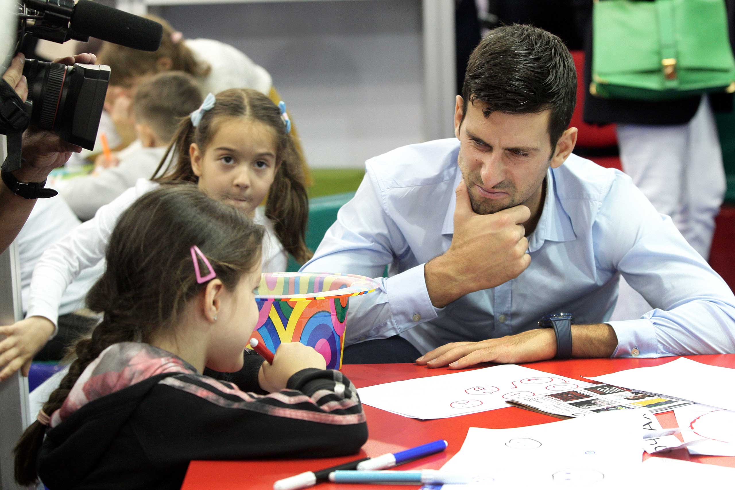 Када срце игра за Србију: Новак Ђоковић кроз игру и знање